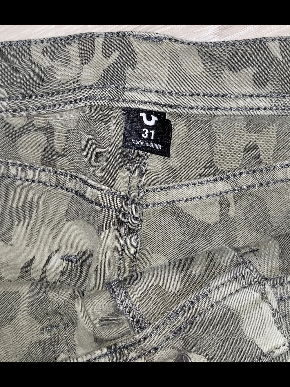 🧲 True Religion Men's Dual-Tone Camo Cargo Pants Combo x2 - (Olive & Khaki)